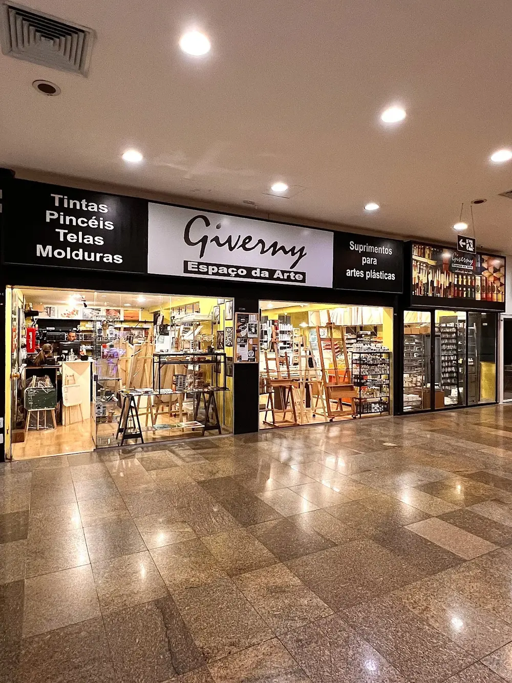 Giverny - Espaço da Arte